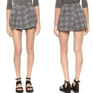 L'AGENCE Black White Check Pleated Mini Skirt Shorts Women's Size 10 Tweed EUC